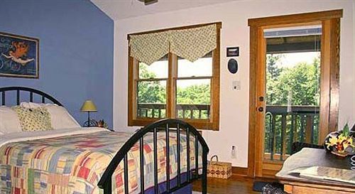 Bent Creek Lodge Bed & Breakfast Luaran gambar