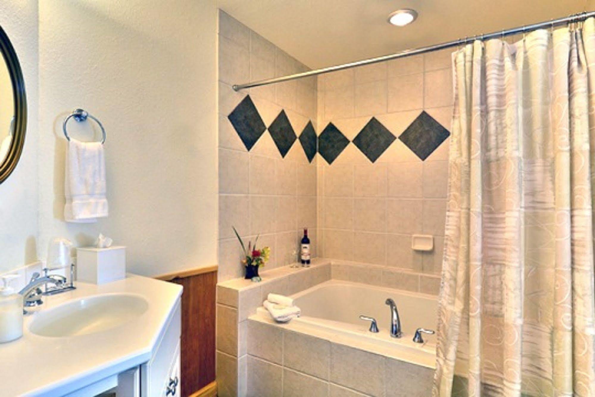 Bent Creek Lodge Bed & Breakfast Luaran gambar