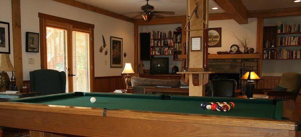 Bent Creek Lodge Bed & Breakfast Luaran gambar